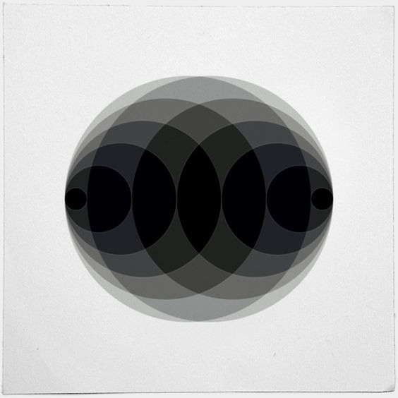 Gradient black orb