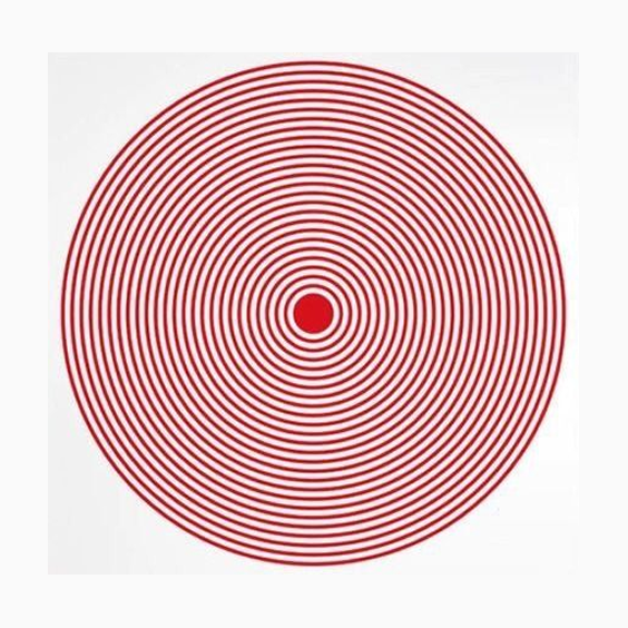 Concentric red circles